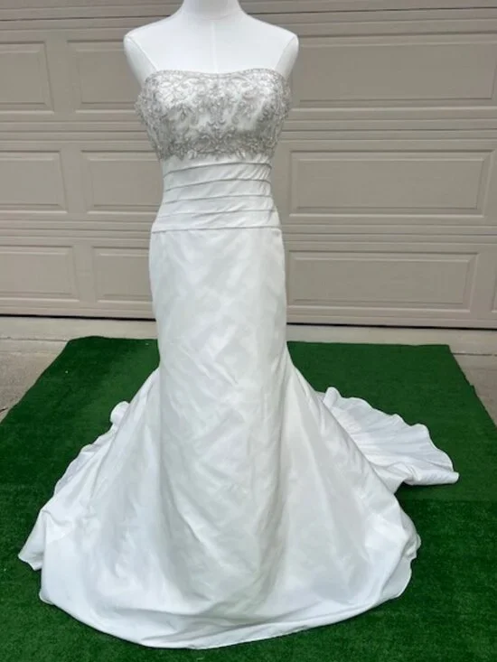 NWT Exclusive Bridal Ivory Taffeta Strapless Gown – Size 8 - Picture 6 of 16